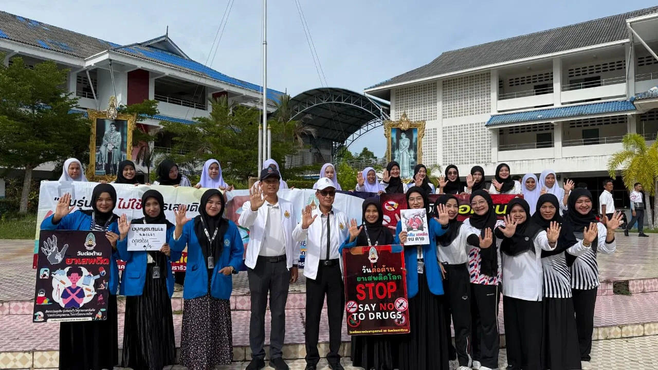 Mahasiswa KKN Internasional Unismuh Kampanyekan Hidup Sehat dan Anti Narkoba di Thailand Selatan