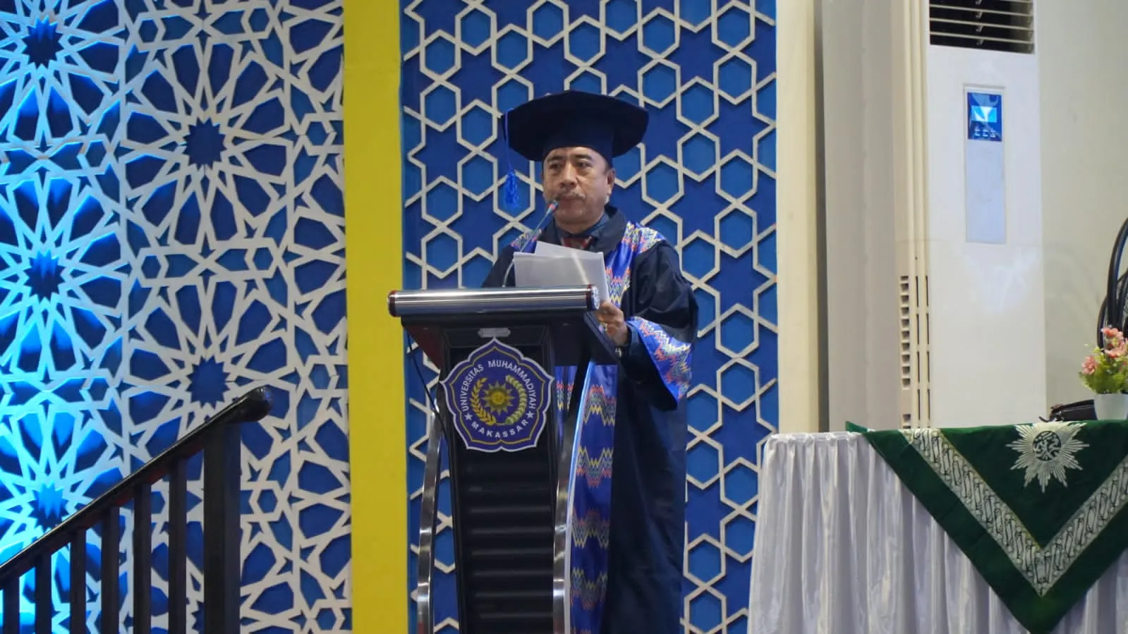 Unismuh Makassar Kukuhkan Abd Rahman Rahim Jadi Guru Besar Pendidikan Bahasa Indonesia, Begini Perjalanan Karir Akademiknya